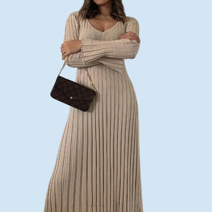 Long-Sleeved Knitted Maxi Dress