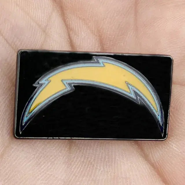 Sports Enamel Pins Fans Fashion Jewellery Metal Brooch Badge Backpack Accessory Gifts