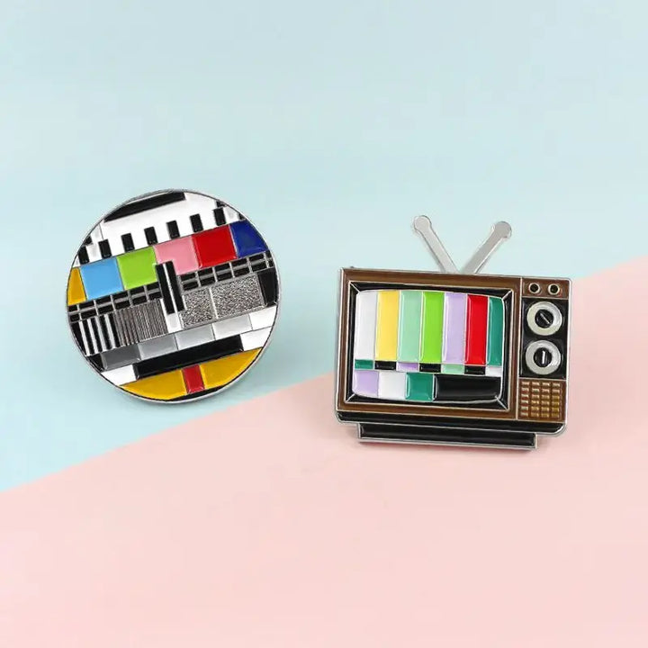 Classic old TV brooch no signal rainbow TV screen shape enamel pin friends gift